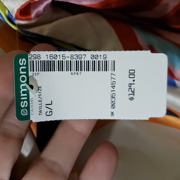 Gorgeous Print Dress, Deep Neckline NWT - Picture 10 of 10